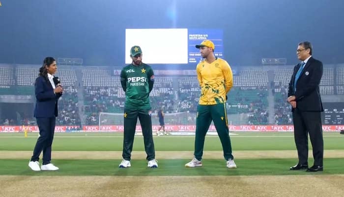 1354873_6611239_01_updates Pakistan opt to bowl first in must-win second T20I against South Africa