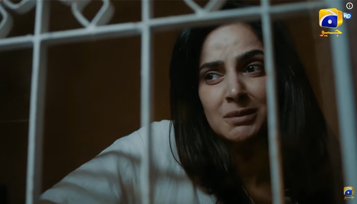 Saba Qamar in a screengrab taken from Case No 9 episode 10. — YouTube/HarPalGeo