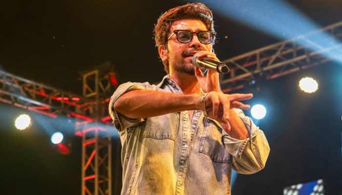 632092_3015927_updates Singer Farhan Saeed performs in a music concert. — Instagram/@farhan_saeed