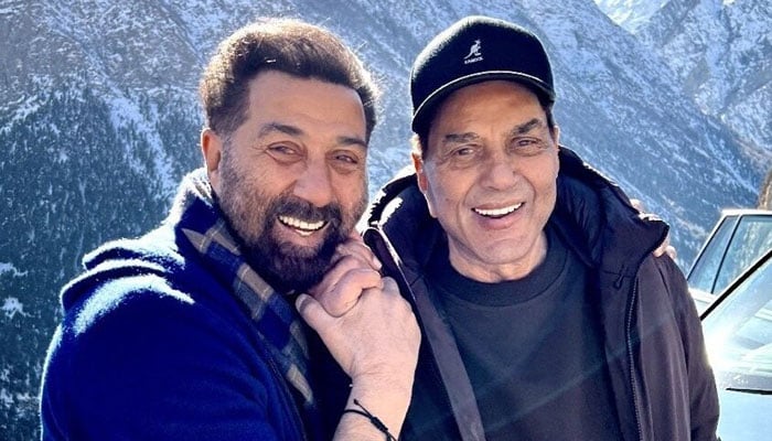 Sunny Deol releases statement debunking Dharmendra death rumours