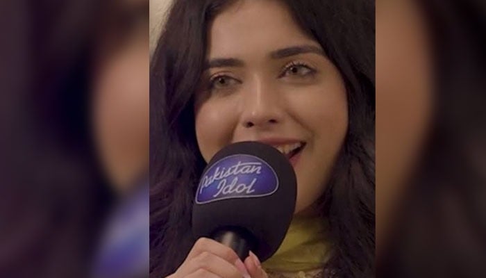Romaisa Tariq performs during an episode of Pakistan Idol. — Reporter